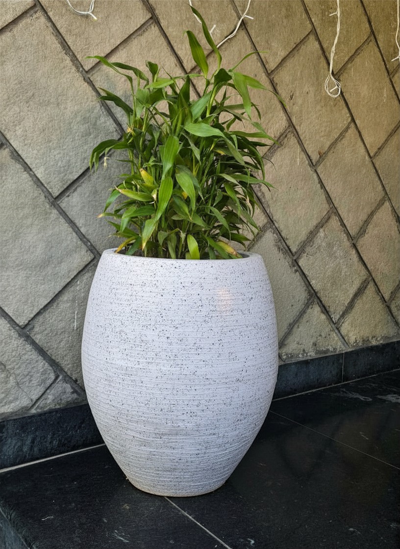 ROYARA 20 inch Planter - White Stone